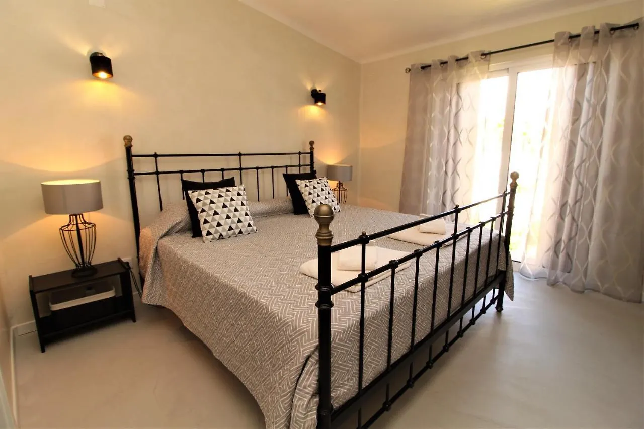 Ocean View Hydrangea - 2 Bedroom Apartment At Sao Rafael Beach, Albufeira