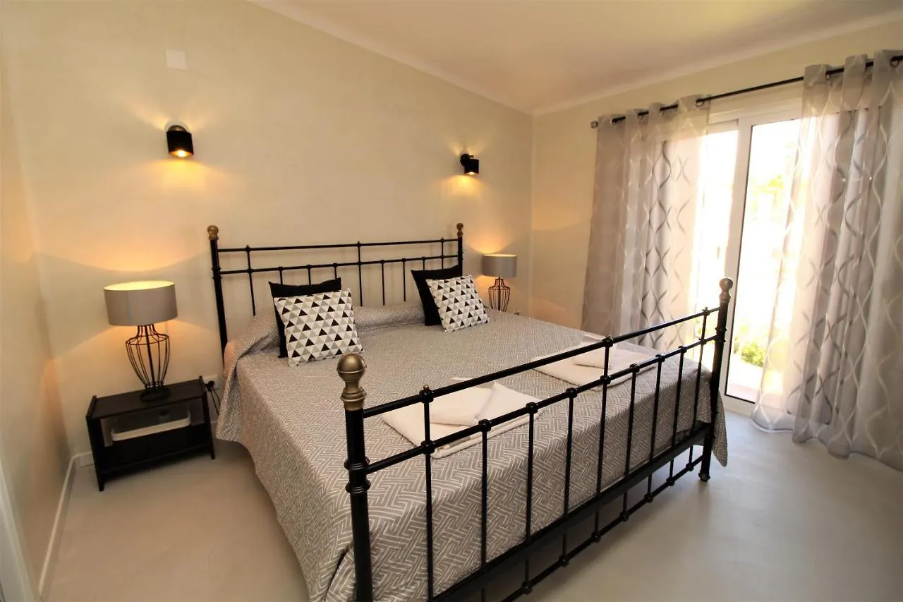 Ocean View Hydrangea - 2 Bedroom Apartment At Sao Rafael Beach, Albufeira
